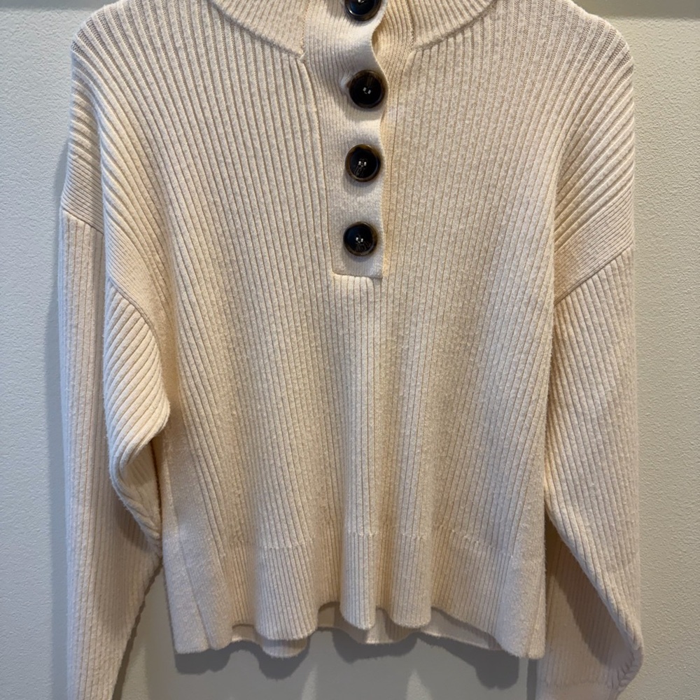 Mango Cream Ribbed Turtleneck Sweater
